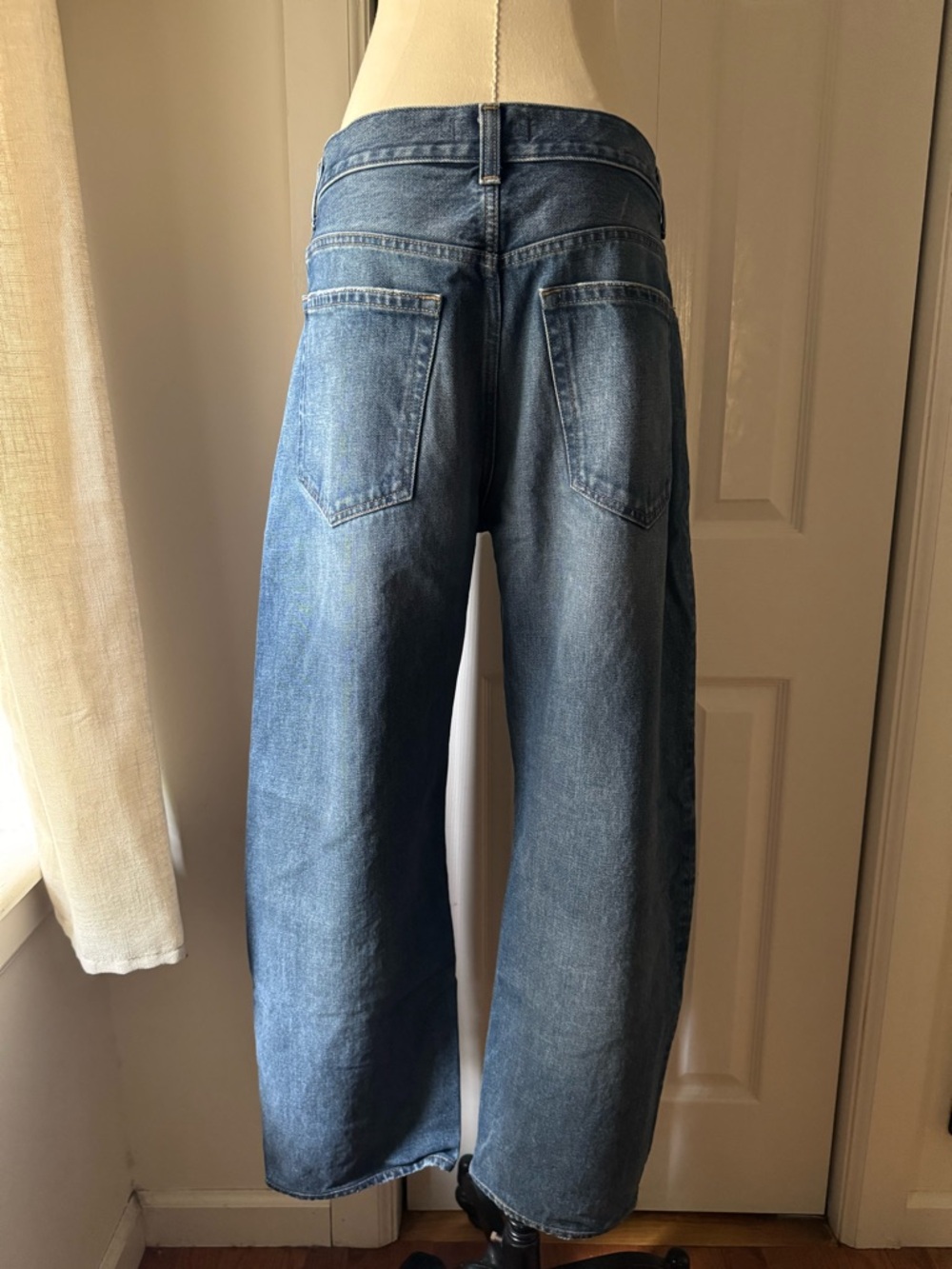 Madewell Balloon Jean in Greendale Wash - Picture 10 of 10